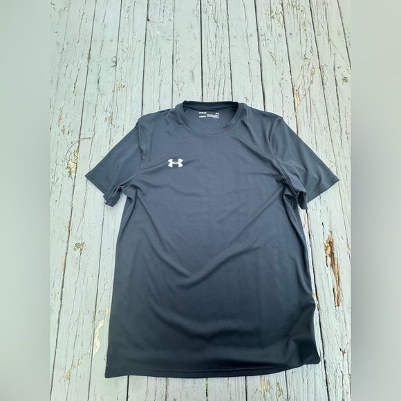 under armour • heat gear / loose active tee - Picture 2 of 7